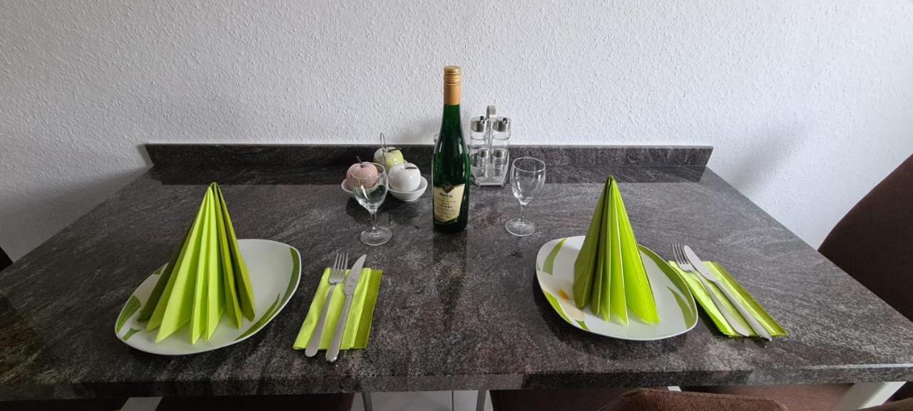 Ferienhaus Schnitzius Kinheim Экстерьер фото